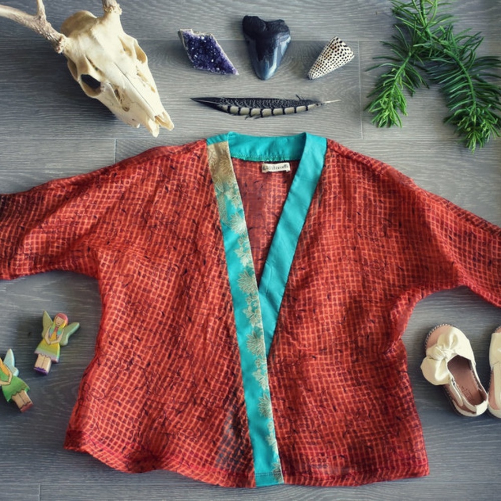 Lux Divine Little Moon Kimono